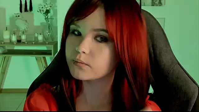 Elainebeness online show from January 12, 4:18 pm