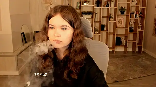 Elainebeness online show from September 17, 7:37 pm