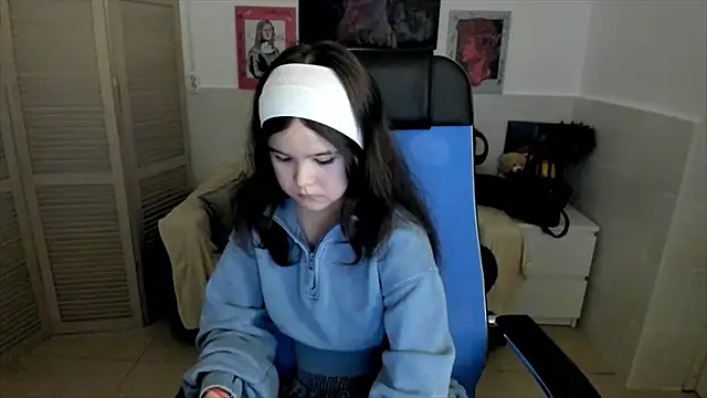 Elainebeness online show from October 1, 7:31 pm