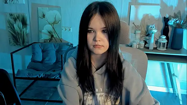 Elainebeness online show from November 13, 7:24 pm