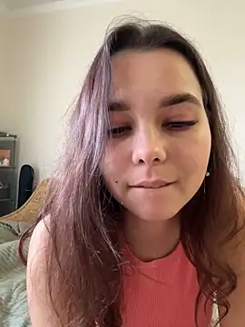 PoppyRobinson online show from December 6, 11:11 am