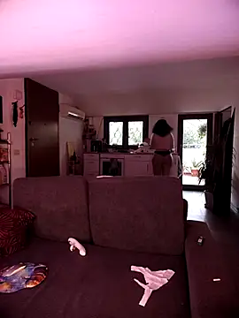 salomea r online show from April 12, 5:18 pm