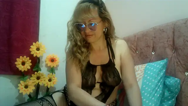 taylor198115 online show from January 17, 7:41 am