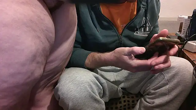 Maebi online show from December 10, 1:00 pm