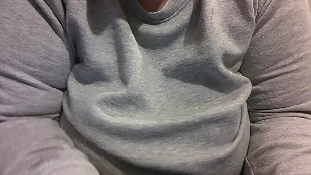 Maebi online show from December 15, 9:03 am