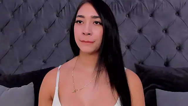 Snapshot of julieta_jewel chatting on March 2, 2:21 pm julieta jewel online show from March 2, 2:21 pm