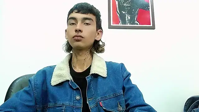 Snapshot of ttimy_x_boy chatting on January 7, 10:56 pm ttimy x boy online show from January 7, 10:56 pm