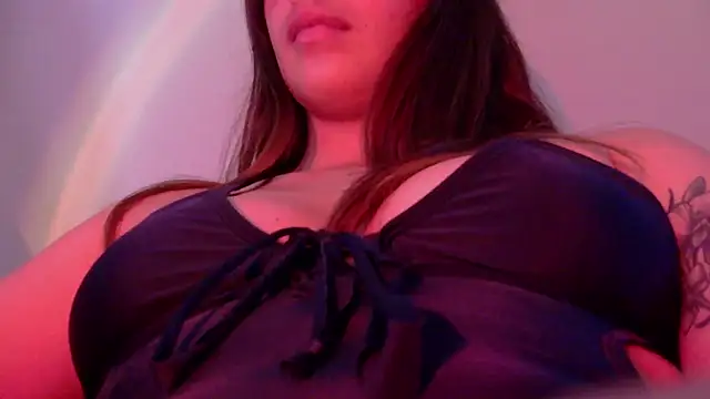 Miss oliviaa online show from February 25, 11:11 pm