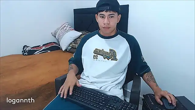 logannth online show from February 14, 4:41 pm