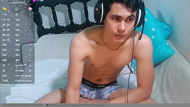 alexispaez457062 online show from December 19, 11:25 pm