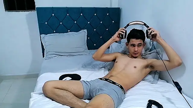 alexispaez457062 online show from March 7, 9:40 am