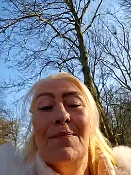 lisalustjouw online show from March 7, 1:40 pm