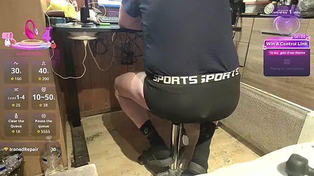 misteryman1956 online show from April 13, 8:14 pm