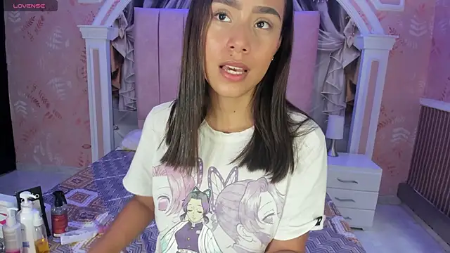 Snapshot of sheyla_sweet18 chatting on February 8, 2:49 pm sheyla sweet18 online show from February 8, 2:49 pm