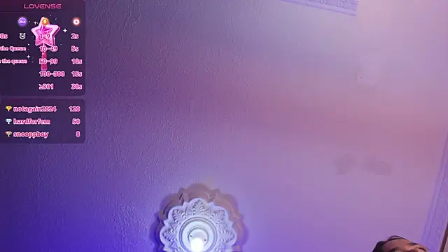 Snapshot of sheyla_sweet18 chatting on February 20, 2:13 pm sheyla sweet18 online show from February 20, 2:13 pm