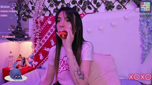 lauren evans96 online show from December 5, 3:37 am