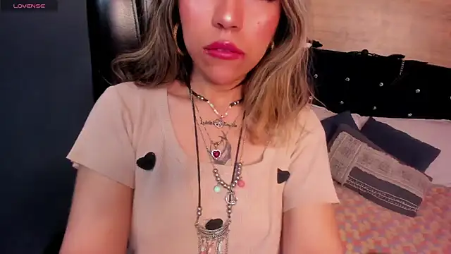 delilah fix online show from January 26, 4:41 am