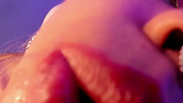 delilah fix online show from September 20, 7:59 pm