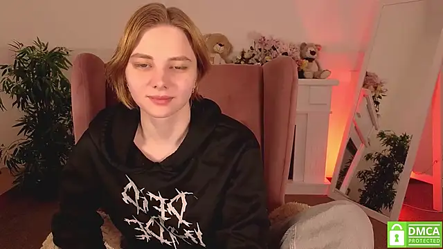 MirraBellanta online show from March 23, 1:09 am