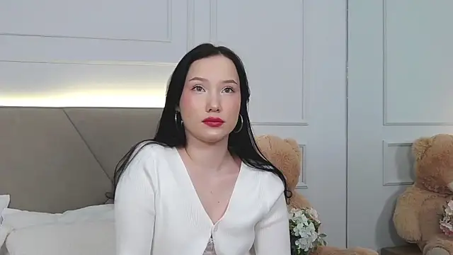 Snapshot of LeilaLow chatting on January 15, 12:15 pm LeilaLow online show from January 15, 12:15 pm