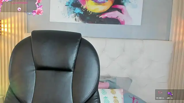 Snapshot of nicole__parker1 chatting on January 14, 2:53 pm nicole parker1 online show from January 14, 2:53 pm