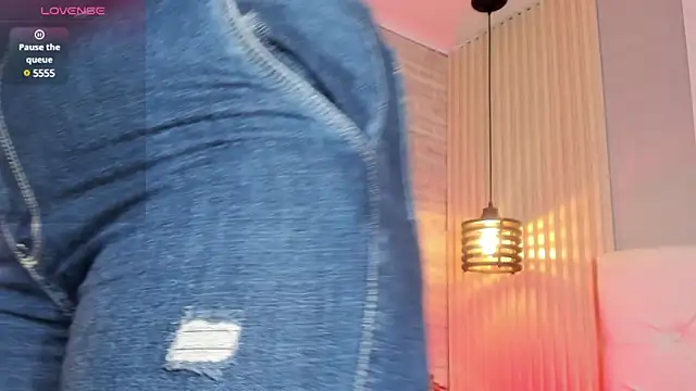 Snapshot of nicole__parker1 chatting on February 22, 4:19 pm nicole parker1 online show from February 22, 4:19 pm