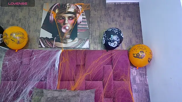 Snapshot of nicole__parker1 chatting on October 24, 7:10 pm nicole parker1 online show from October 24, 7:10 pm