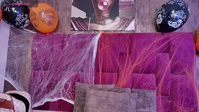 Snapshot of nicole__parker1 chatting on October 27, 7:07 pm nicole parker1 online show from October 27, 7:07 pm