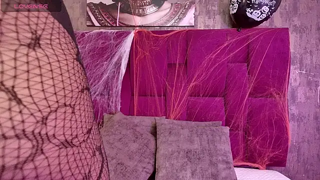 Snapshot of nicole__parker1 chatting on November 1, 7:05 pm nicole parker1 online show from November 1, 7:05 pm