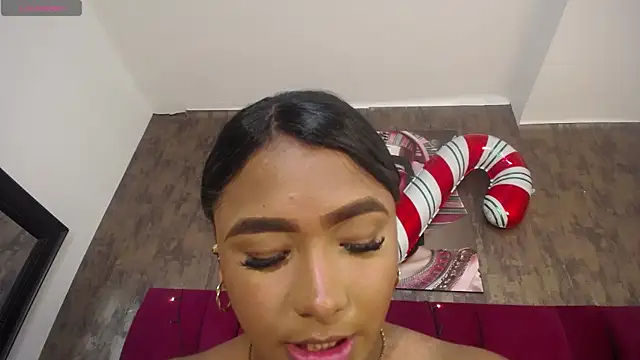 Snapshot of nicole__parker1 chatting on December 16, 8:14 pm nicole parker1 online show from December 16, 8:14 pm