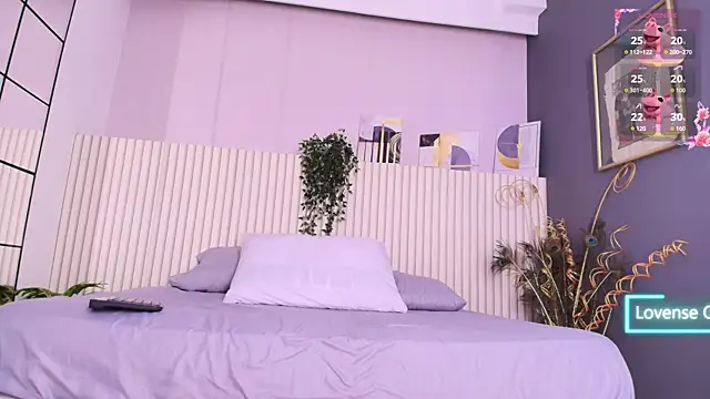 Snapshot of karina_gomez_18 chatting on July 11, 10:51 am karina gomez 18 online show from July 11, 10:51 am