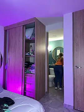 Issabela G1 online show from December 10, 6:44 am