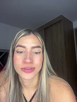 Issabela G1 online show from December 14, 9:18 am