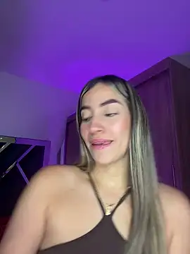 Issabela G1 online show from December 19, 2:23 am