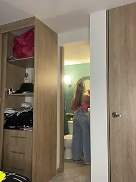 Issabela G1 online show from January 19, 1:32 am