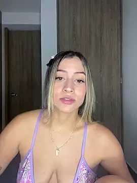 Issabela G1 online show from February 13, 2:56 am