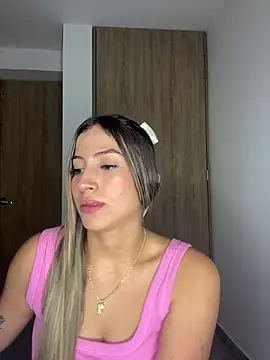 Issabela G1 online show from February 16, 3:26 am