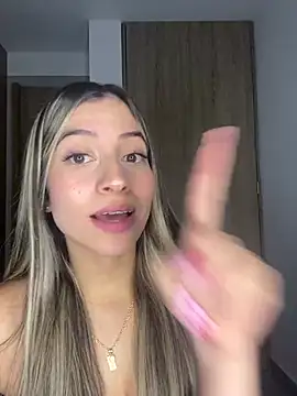 Issabela G1 online show from February 19, 3:50 am