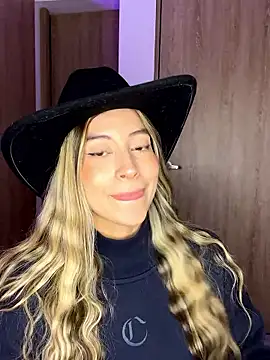 Issabela G1 online show from January 11, 4:39 am