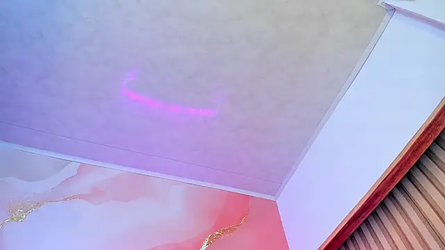 Snapshot of Bella__sweet chatting on March 1, 1:00 am Bella sweet online show from March 1, 1:00 am