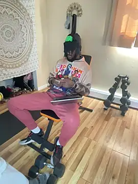 Luluof online show from March 18, 5:31 pm