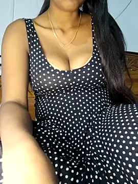 Snapshot of royaldoll-143 chatting on December 13, 5:54 pm royaldoll-143 online show from December 13, 5:54 pm