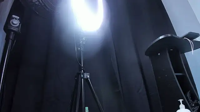 Snapshot of amber__blair chatting on February 26, 9:27 pm amber  blair online show from February 26, 9:27 pm