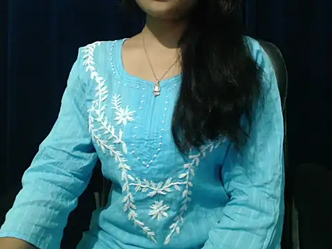 Yashi online show from May 17, 5:20 pm