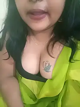 Snapshot of Ashwini_Gowda_91 chatting on December 21, 9:47 pm Ashwini Gowda 91 online show from December 21, 9:47 pm