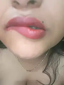 Snapshot of Ashwini_Gowda_91 chatting on January 5, 1:13 am Ashwini Gowda 91 online show from January 5, 1:13 am