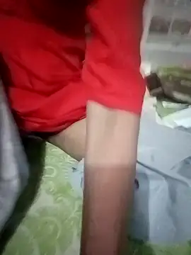 Snapshot of zoya_khan25 chatting on December 24, 3:16 pm zoya khan25 online show from December 24, 3:16 pm