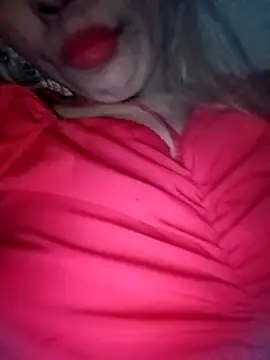 Snapshot of zoya_khan25 chatting on January 2, 8:39 am zoya khan25 online show from January 2, 8:39 am