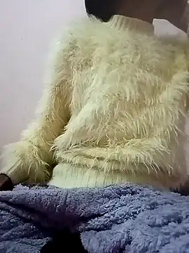 Snapshot of zoya_khan25 chatting on January 9, 1:02 pm zoya khan25 online show from January 9, 1:02 pm