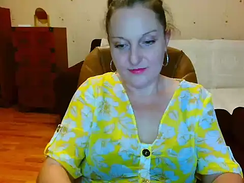 Alice3694 online show from December 28, 4:41 pm